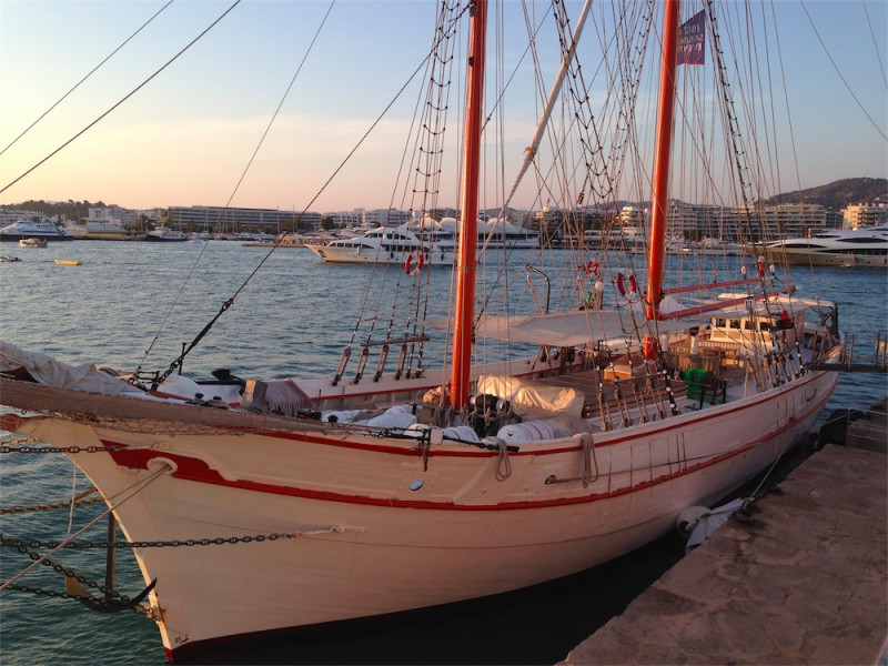 Sortie en mer à bord d'un grand voilier, depuis le Port de Palma ou d'ibiza