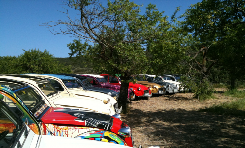 Rallye Hippie en 2CV sur les routes d'Ibiza